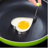 Metalik Kalp Şeklinde Metal Omlet Yumurta ve Krep Kalıpları - 1