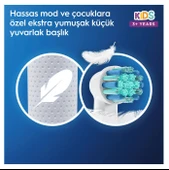 Oral-B D100 Vitality Lightyear Ekstra Yumuşak Şarj Edilebilir Çocuk Diş Fırçası ve Seyahat Kabı thumbnail 3