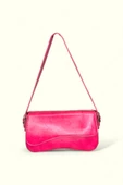 Me-vo Kadın Pembe Renkli Suni Deri Küçük Boy Baget Çanta thumbnail 1