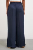 Dökümlü Romantik Pantolon Lacivert - 6
