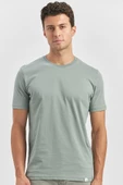 Yeşil Kısa Kol Düz Bez Ayağı Bisiklet Yaka Casual Slim Fit Tişört 1011240193 thumbnail 1