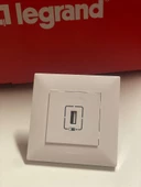 Legrand Raventi Beyaz Tekli Usb Şarj Prizi 1100Ma - 3