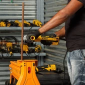 Dewalt Dwe4357 Devir Ayarlı Avuç Taşlama 1700 Watt 125Mm thumbnail 5