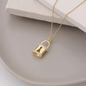 925 Ayar Gümüş Taşlı Kilit Temalı Kolye thumbnail 2