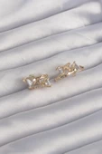 Pirinç Gold Renk İri Zirkon Taşlı Kıvrımlı Minimal Kelebekli Halka Küpe - TJ-BKP9289 - 1