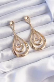 Pirinç Gold Renk Kıvrımlı Damla Görünüm Sallantılı Küpe - TJ-BKP9237 - 1