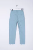 Paçaları Dikişsiz ve Yüksek Belli Cepli Astarsız Kadın Kot Pantolon Mom Fit Jean Aqua Mavi Denim - 6