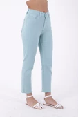 Paçaları Dikişsiz ve Yüksek Belli Cepli Astarsız Kadın Kot Pantolon Mom Fit Jean Aqua Mavi Denim - 2