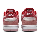 StrangeLove x Dunk Low SB Valentines Day thumbnail 4