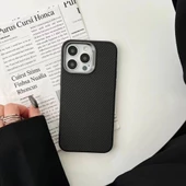 iPhone 15 Pro Max Kılıf Magsafe Şarj Özellikli Karbon Fiber Görünümlü Troy Kapak - 4