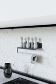 Risingmaber Ultra Güçlü Yapışkanlı Siyah Metal Baharatlık Raflı Havluluk, Kağıt Havlu Tutucu MT94S - 3