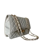 Zarif ve Trendy Gold Altın Renkli Zincirli Baklava Desenli Askılı Çanta - 9