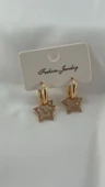 Kadın Yıldızlı Model Sallantılı Küpe Gold Renk thumbnail 5