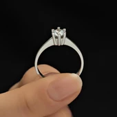 6 Tırnaklı Swarovski Taşlı Gümüş  Yüzük thumbnail 6