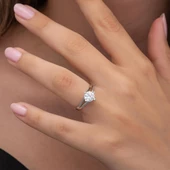 Zirkon Taşlı  925 Gümüş Tektaş Yüzük thumbnail 4