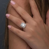 Beyaz Zirkon Taşlı Baget Gümüş Tektaş Yüzük thumbnail 8