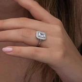 Beyaz Zirkon Taşlı Baget Gümüş Tektaş Yüzük thumbnail 5