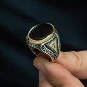 Oniks Taşlı Harfli 925 Gümüş Erkek Yüzük thumbnail 3