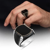 Oniks Siyah Taşlı İsimli 925 Gümüş Erkek Yüzük thumbnail 1