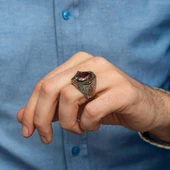 Kırmızı Taşlı Oval 925 Gümüş Erkek Yüzük thumbnail 4