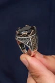 Siyah Taşlı Dalga Motif 925 Gümüş Erkek Yüzük thumbnail 3