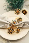 TR Turan Collection PAPATYA 6'lı Gold Lüks Peçete Halkası, Mavi Mineli Çiçek Model Peçete Yüzüğü - 3