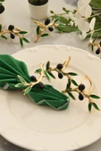 TR Turan Collection ZEYTİN DALI 6'lı Gold Lüks Peçete Halkası, Yeşil-Siyah Mineli Zeytin Dekorlu Peçete Yüzüğü - 2