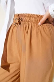Paça Yırtmaçlı Pantolon Camel thumbnail 4