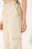 Bel Ve Paça Lastikli Kargo Cep Paraşüt Pantolon Bej thumbnail 4