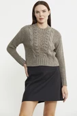 Saç Örgü Motifli Crop Yünlü Triko Kazak - Açık Kahve thumbnail 3