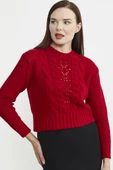 Saç Örgü Motifli Crop Yünlü Triko Kazak - Kırmızı thumbnail 2