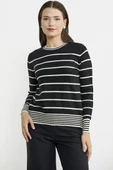 Sıfır Yaka Çizgili Triko Kazak - Siyah thumbnail 1