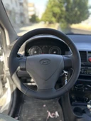 Hyundai Accent Era Araca Özel Direksiyon Kılıfı (Nokta Düz Gri Dikiş) thumbnail 1