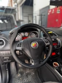 Fiat Linea Tuşlu Versiyon Araca Uyumlu Dikmeli Direksiyon Kılıfı (5D Kristal Karbon Soft Nokta) thumbnail 1