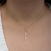 Çiçek Desenli 925 Gümüş İsimli Kolye thumbnail 5