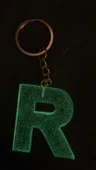 R Harfi Fosforlu Neon Yeşil Renk Parlak Simli Gold Aksesuarlı Anahtarlık El Yapımı Epoksi Hediyelik thumbnail 4