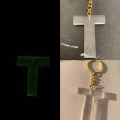 T Harfi Fosforlu Neon Yeşil Renk Parlak Simli Gold Aksesuarlı Anahtarlık El Yapımı Epoksi Hediyelik thumbnail 1