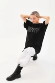 Unisex Taş Desenli Oversize T-Shirt - Siyah thumbnail 4