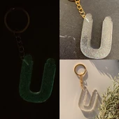 Ü Harfi Fosforlu Neon Yeşil Renk Parlak Simli Gold Aksesuarlı Anahtarlık El Yapımı Epoksi Hediyelik - 1