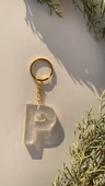 P Harfi Fosforlu Neon Yeşil Renk Parlak Simli Gold Aksesuarlı Anahtarlık El Yapımı Epoksi Hediyelik thumbnail 2