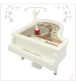 Piyano Müzik Kutusu Dans Eden Balerinli Kurmalı Müzik Kutusu ( Pilsiz çalışır) thumbnail 4