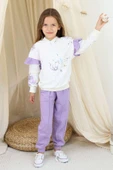Kız Çocuk Kollarında Fırfır Detayı Üzerinde Gül Çiçek Baskılı Kapüşonlu Lila Eşofman Takım thumbnail 1