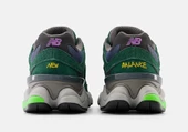 New Balance 9060 'Nightwatch Green' - 5