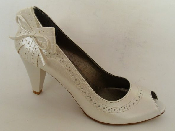 Punto Bej Kırık Beyaz Topuklu Bayan Ayakkabı