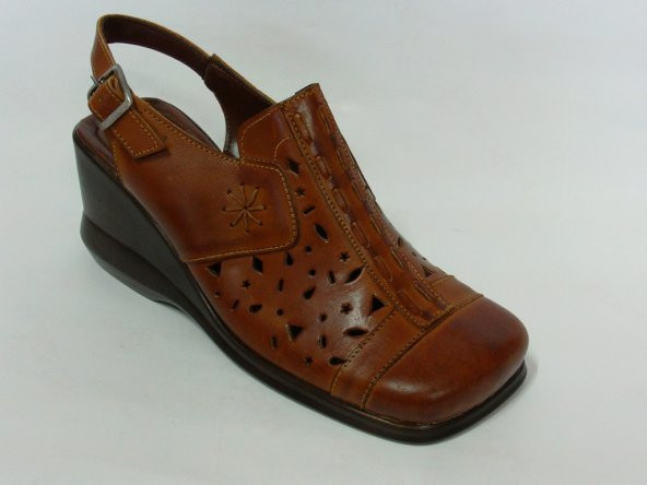 Scarpino Kahverengi Dolgu Topuk Sandalet Ayakkabı