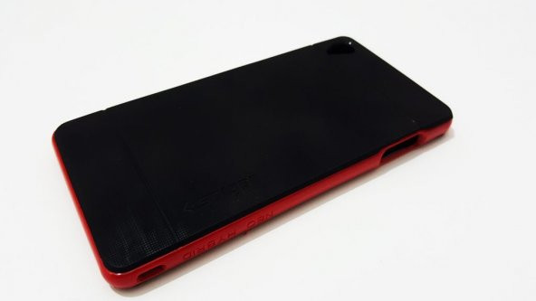 Sony Xperia Z3 SPGN Kırmızı Kenar Siyah Silikon Kılıf