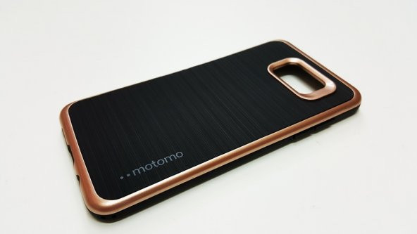 Samsung Galaxy A5 2016 Motomo Gold Kenar Siyah Sert Silikon Rubber Kılıf
