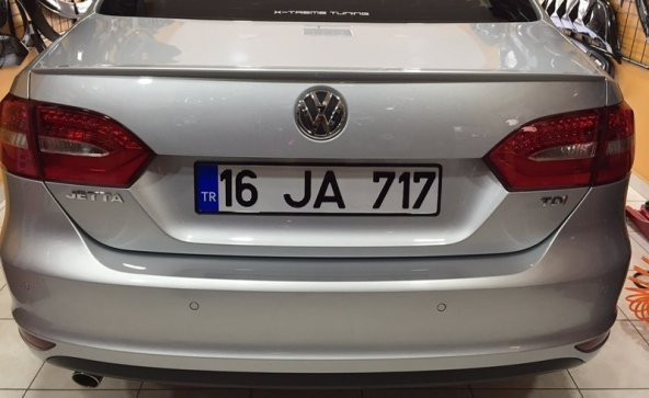 VW Jetta Plastik Bagaj Üstü Spoiler