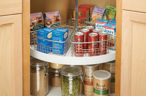 Mutfak dolap içi kullanılabilir malzeme sepeti ve düzenleyici