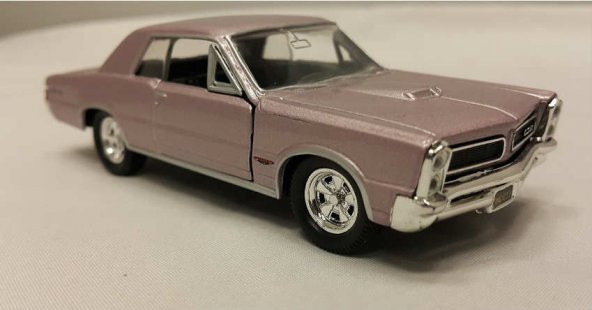 Pontiac 1965 Glo Metal Araba
